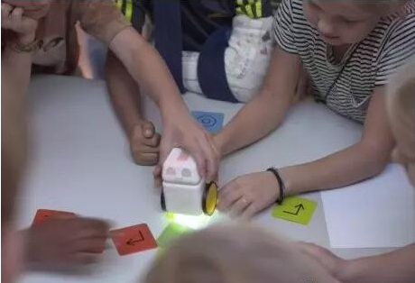 1492509760412996.jpg 2017-04-18RFID技术应用于机器人1.jpg