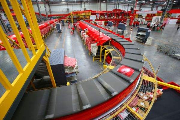 2018-01-26RFID运用在快递行业的现状及未来展望 (2).jpg 图片关键词